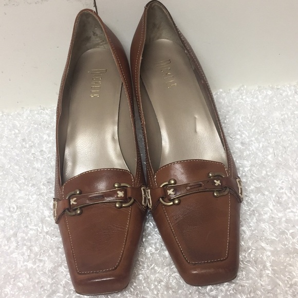 Nickels brown leather pumps. - Picture 2 of 7